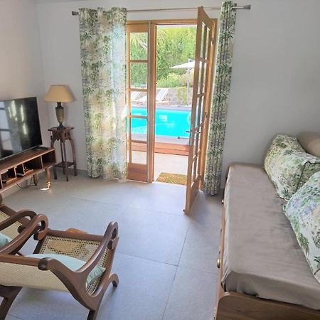 Bed and Breakfast Le Jacaranda Du Guillaume Le Guillaume Экстерьер фото